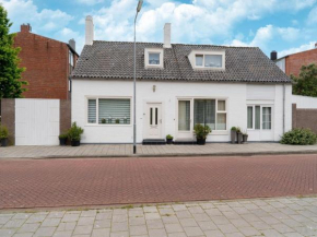 Cosy apartment in Vlissingen near the beach